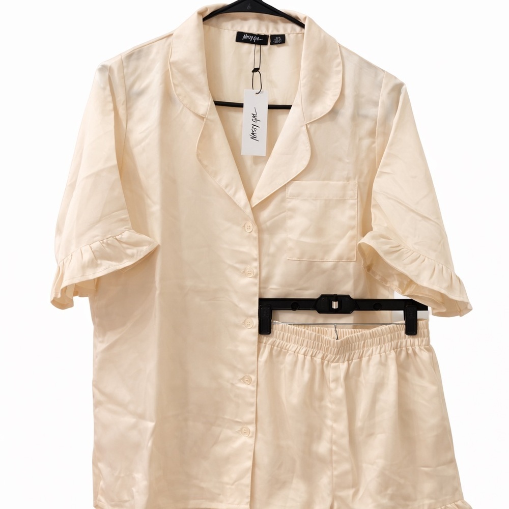 Nasty Gal Satin Ruffle Pajama Set Cream Size US 6 NWT - Picture 2 of 8